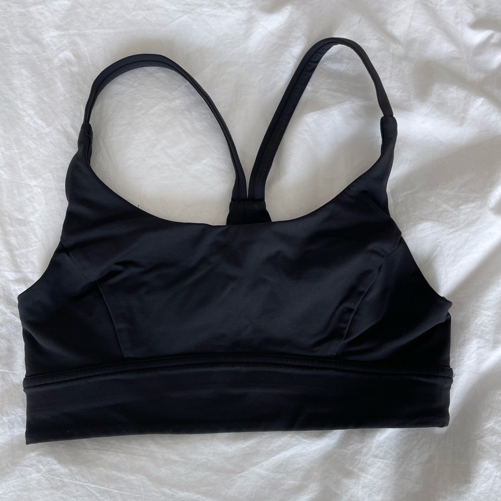 Lululemon black sports bra size 6
